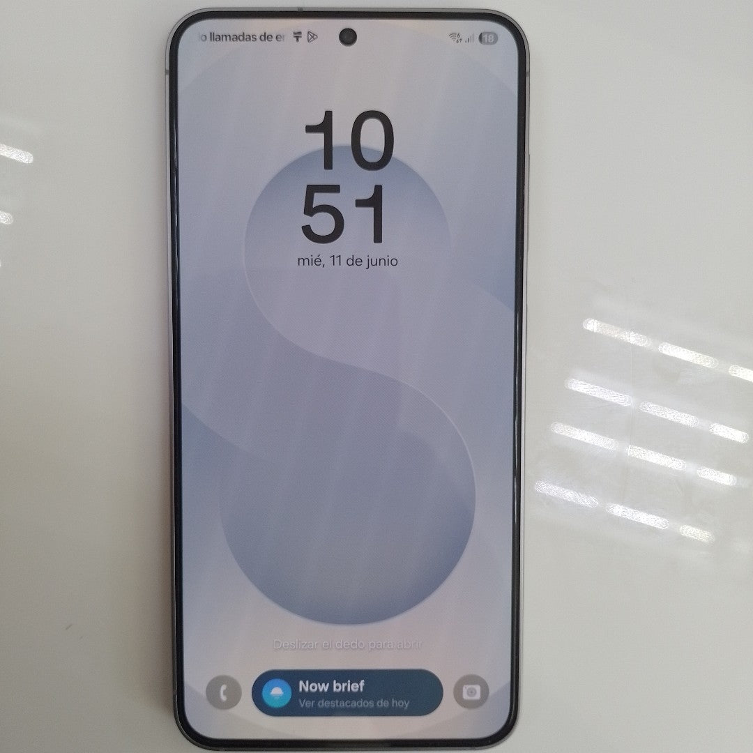 CELULAR SAMSUNG GALAXY S25 SM-S931B (2025) 256 GB 12 GB RAM (SEMINUEVO)