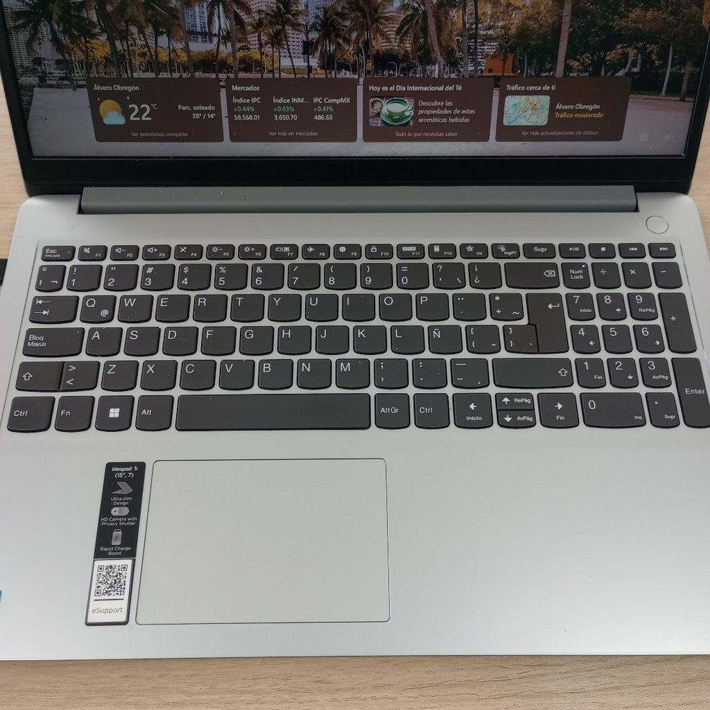 LAPTOP LENOVO IDEAPAD 1 15IGL7 (2023) 256 GB SSD 8 GB RAM (SEMINUEVO)