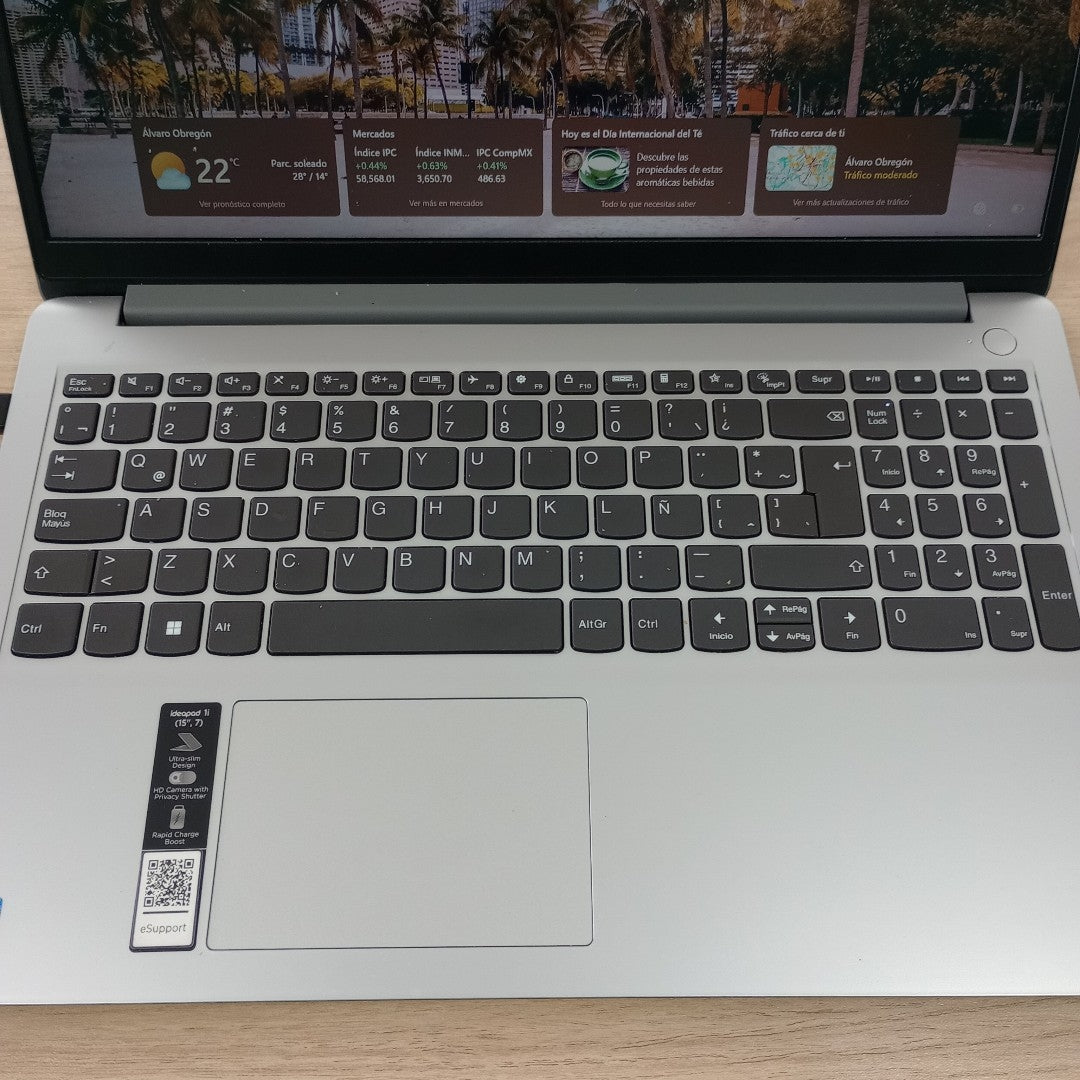 LAPTOP LENOVO IDEAPAD 1 15IGL7 (2023) 256 GB SSD 8 GB RAM (SEMINUEVO)