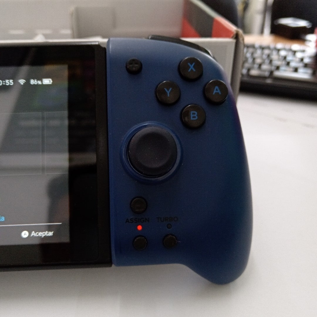 CONSOLA DE VIDEOJUEGO NINTENDO SWITCH 32 GB (SEMINUEVO)