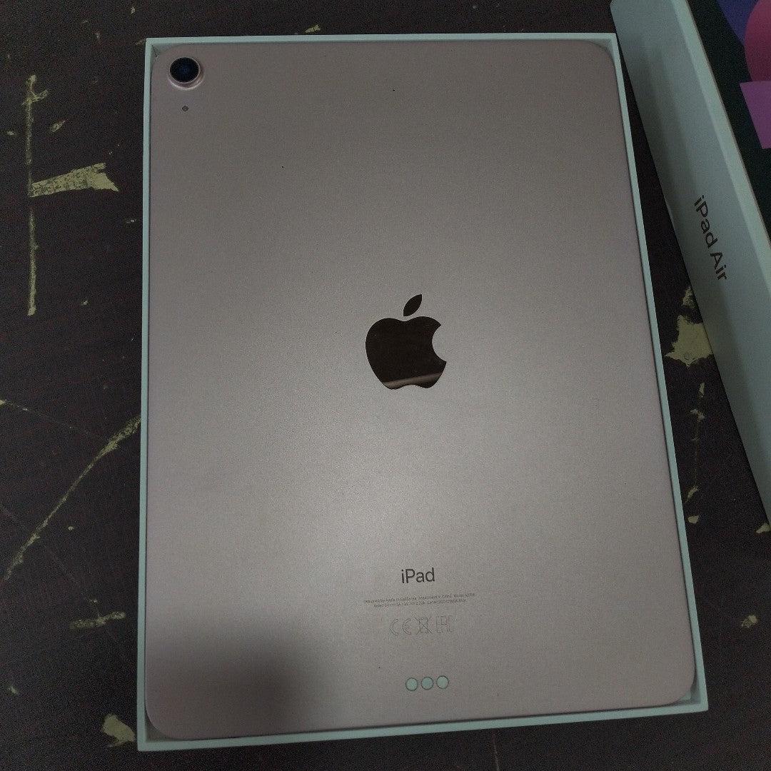 TABLETA APPLE IPAD AIR 4 A2316 256 GB 4 GB RAM (SEMINUEVO)