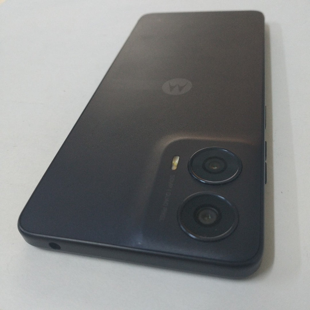 CELULAR MOTOROLA MOTO G24 XT2423-1 (2024) 256 GB 4 GB RAM (SEMINUEVO)
