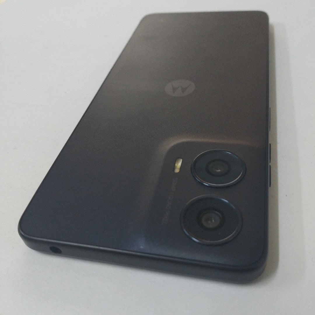 CELULAR MOTOROLA MOTO G24 XT2423-1 (2024) 256 GB 4 GB RAM (SEMINUEVO)