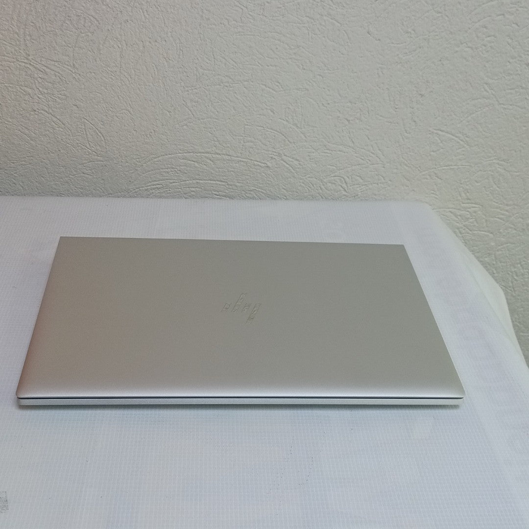 LAPTOP HP ELITEBOOK 840 G8 (2023) 256 GB SSD 16 GB RAM (SEMINUEVO)