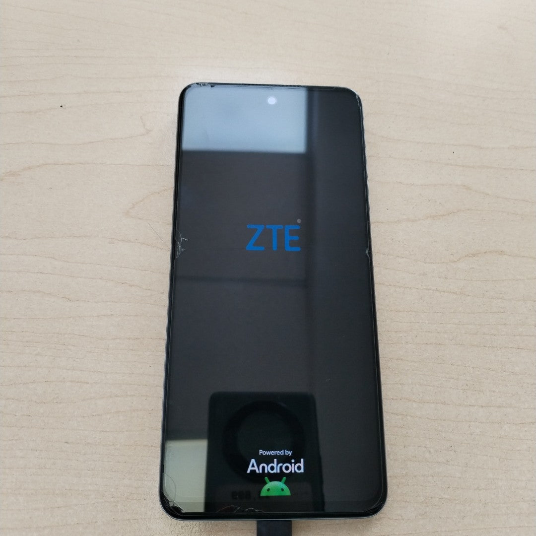CELULAR ZTE AXON 60 LITE Z2350 256 GB 4 GB RAM (SEMINUEVO)