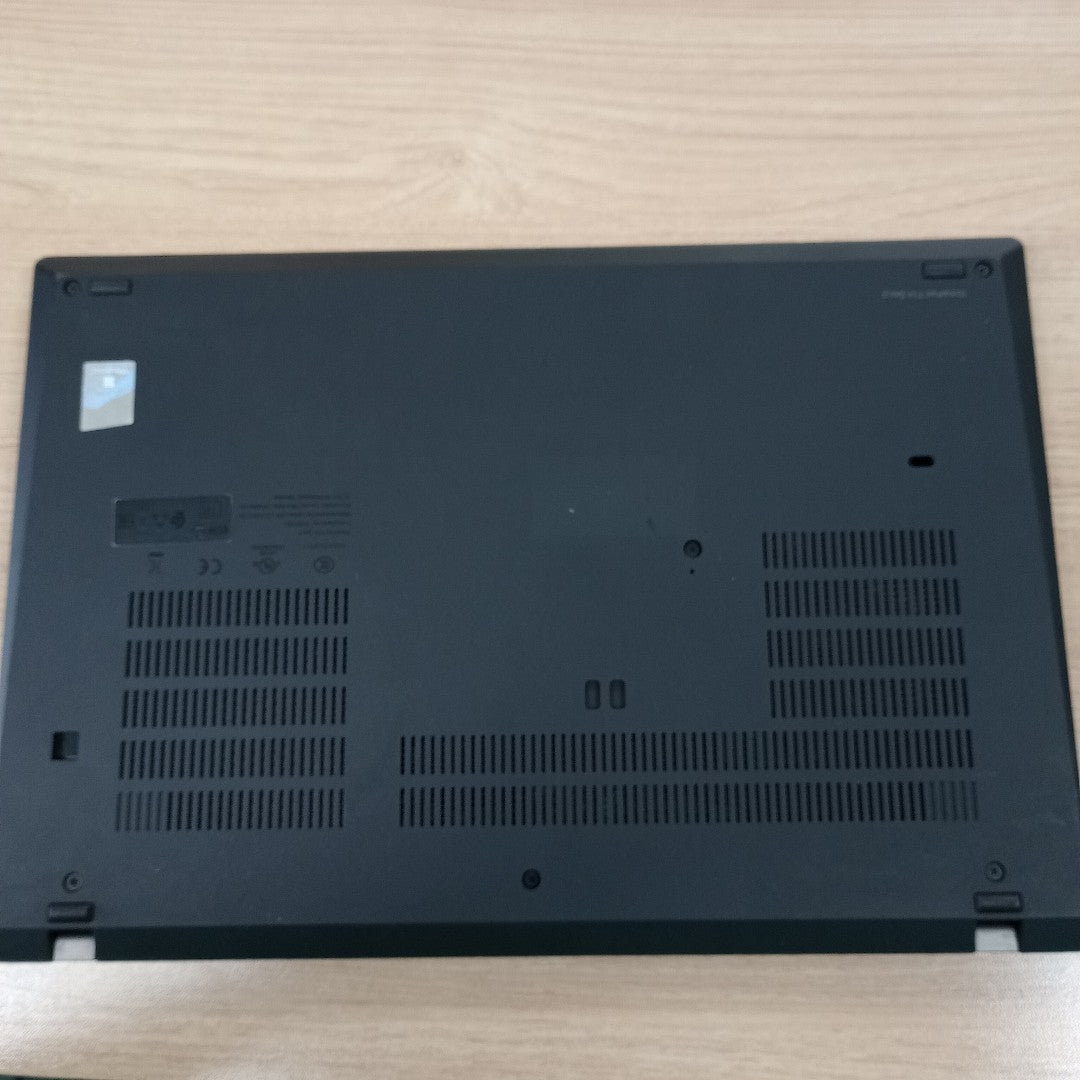 LAPTOP LENOVO THINKPAD T14 GEN 2 (2022) 512 GB SSD 16 GB RAM (SEMINUEVO)