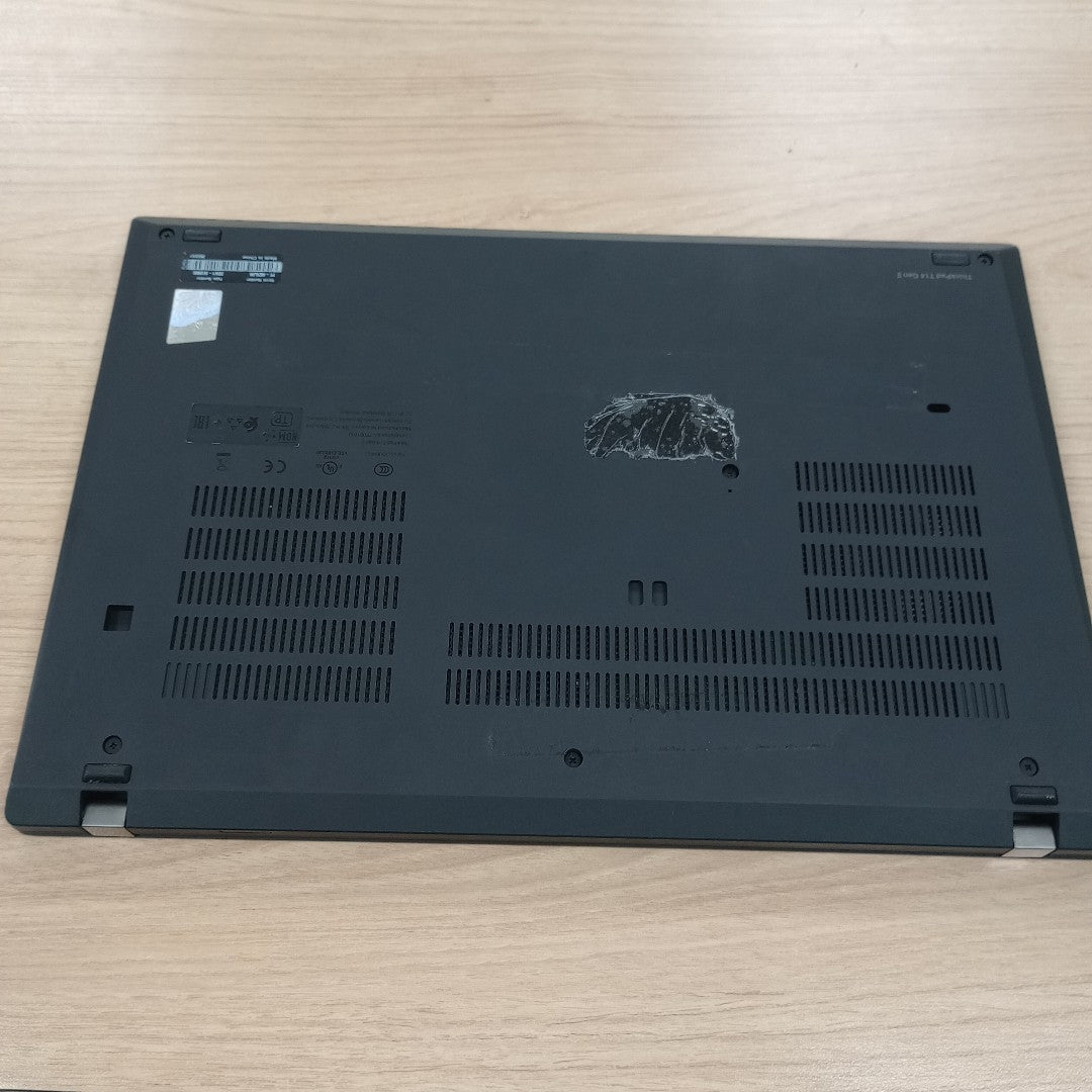 LAPTOP LENOVO THINKPAD T14 GEN 2 (2022) 256 GB SSD 16 GB RAM (SEMINUEVO)