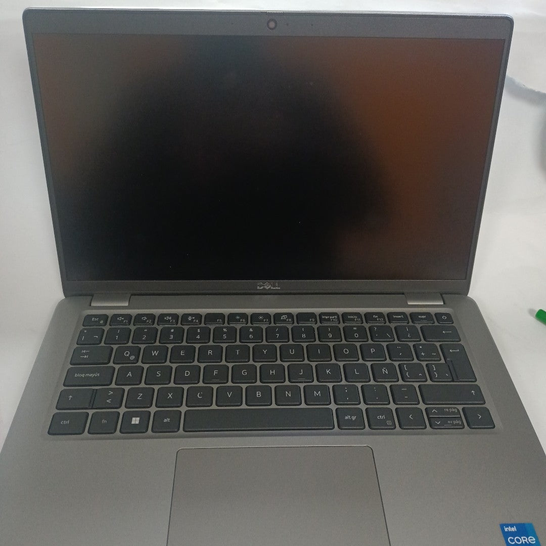 LAPTOP DELL LATITUDE 5440 (2023) 256 GB SSD 16 GB RAM (SEMINUEVO)
