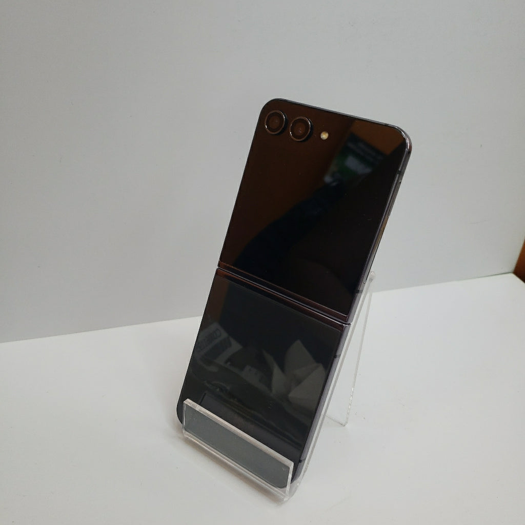 CELULAR SAMSUNG GALAXY Z FLIP 5 SM-F731B (2023) 256 GB 8 GB RAM (SEMINUEVO)