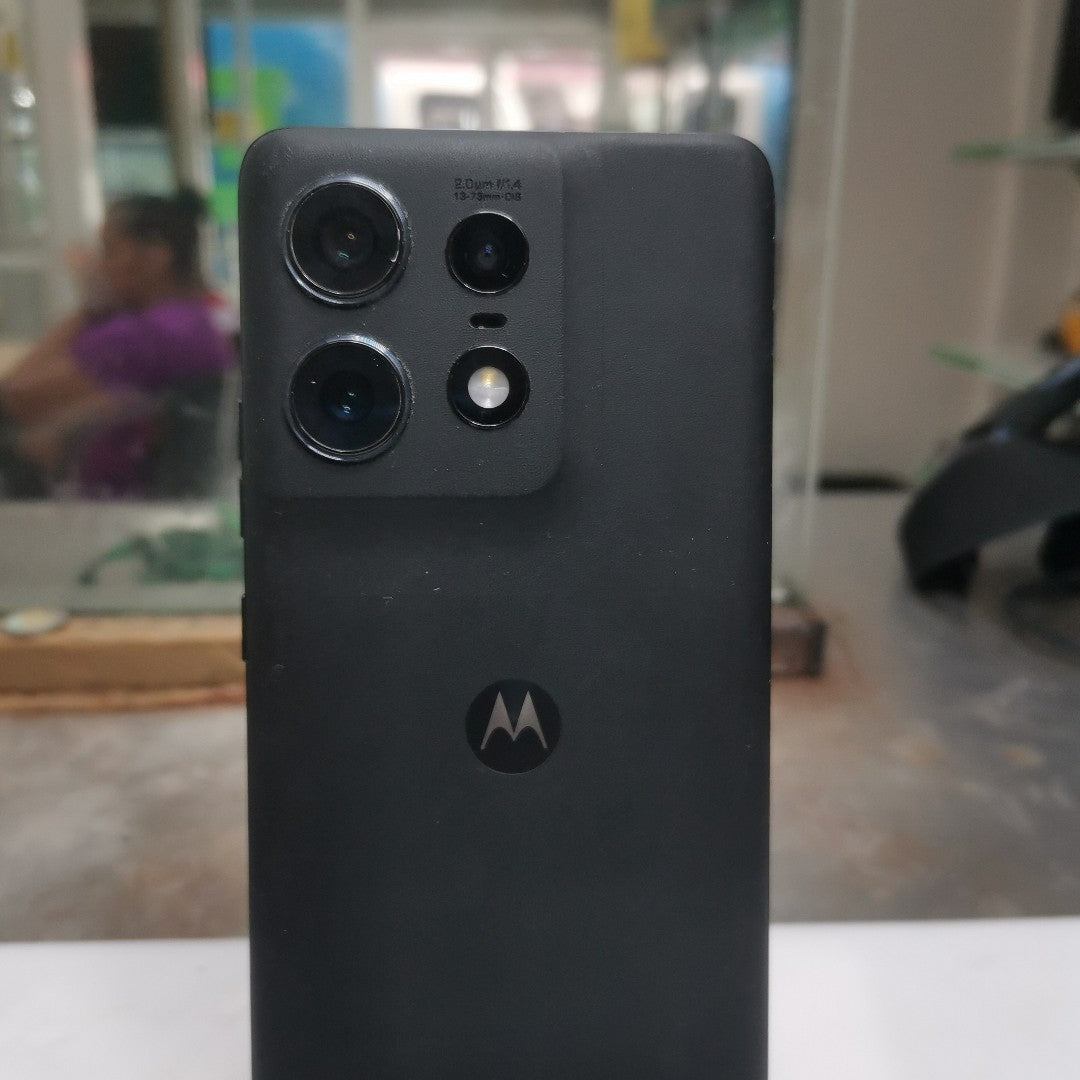 CELULAR MOTOROLA EDGE 50 PRO XT2403-2 (2024) 512 GB 12 GB RAM (SEMINUEVO)