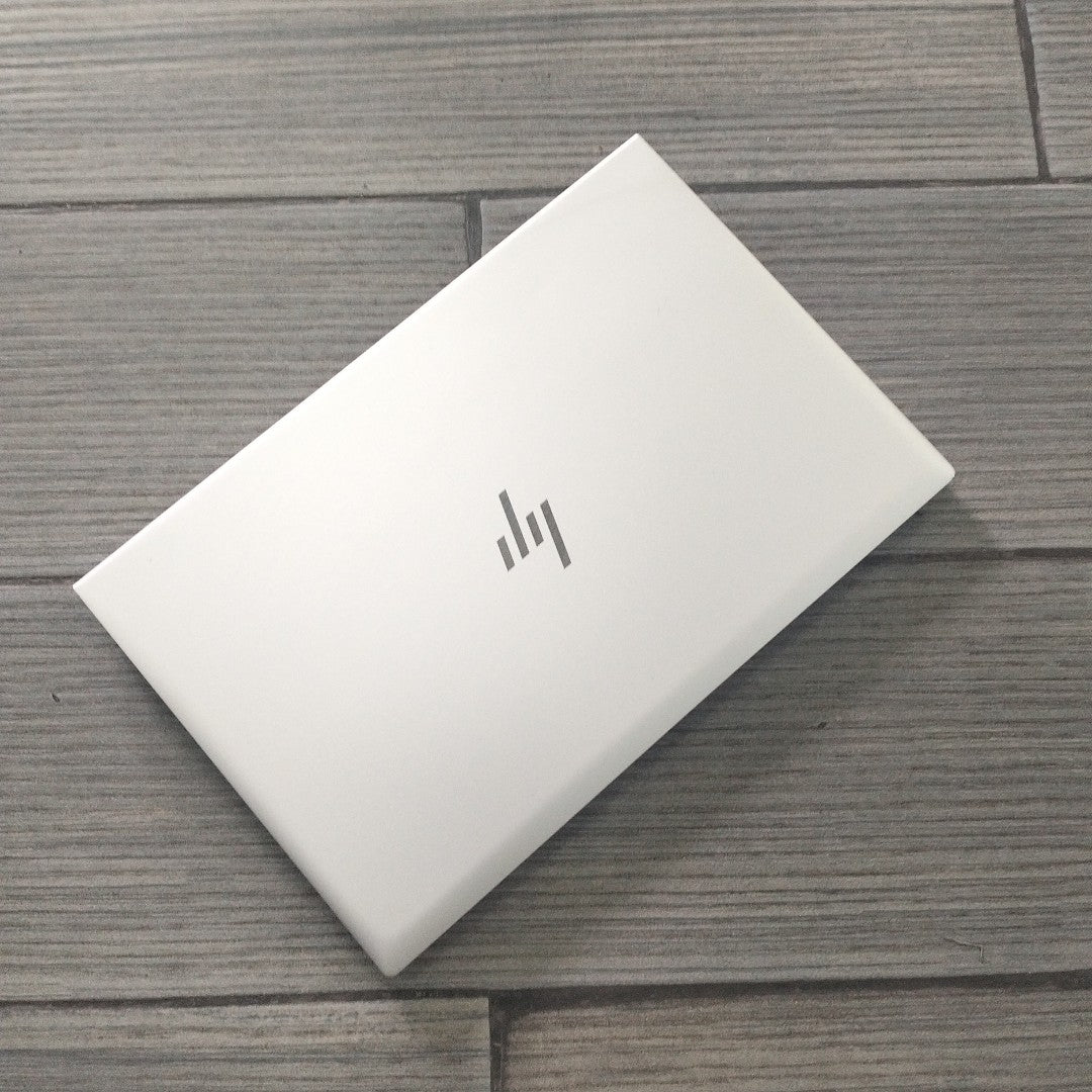 LAPTOP HP ELITEBOOK 845 G8 (2022) 256 GB SSD 16 GB RAM (SEMINUEVO)
