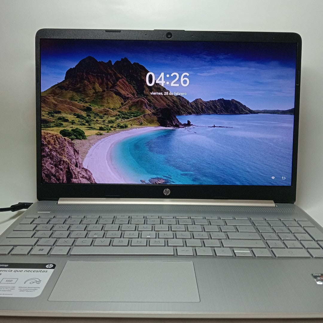 LAPTOP HP 15-EF2505LA (2023) 512 GB SSD 8 GB RAM (SEMINUEVO)
