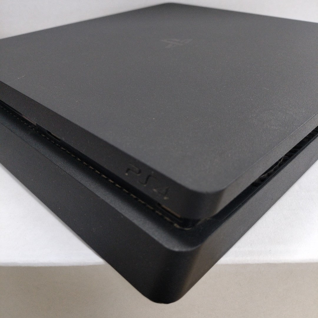 CONSOLA DE VIDEOJUEGO SONY PS4 SLIM 1 TB (SEMINUEVO)