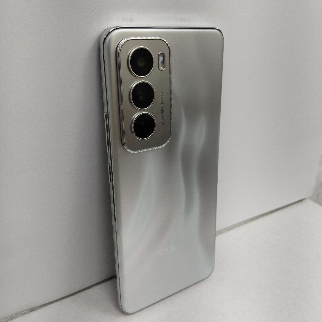 CELULAR OPPO   RENO12 5G CPH2625 (2024) 512 GB 12 GB RAM (SEMINUEVO)