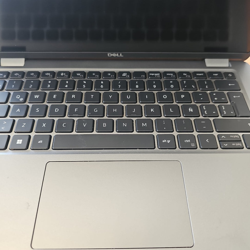 LAPTOP DELL LATITUDE 5440 (2023) 512 GB SSD 16 GB RAM (SEMINUEVO)