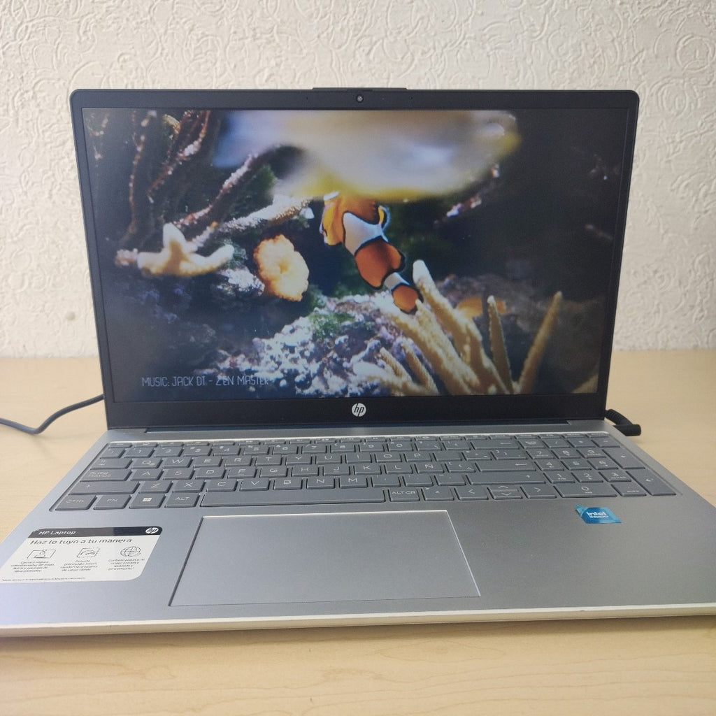 LAPTOP HP 15-FD0000LA (2023) 512 GB SSD 8 GB RAM (SEMINUEVO)
