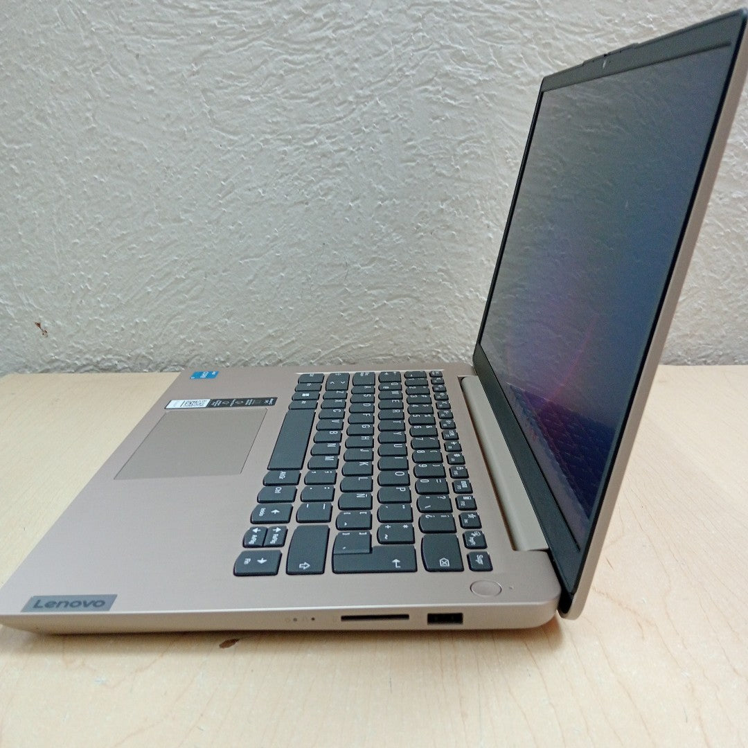 LAPTOP LENOVO IDEAPAD 3 14ITL6 (2023) 1 TB + 256 GB SSD 8 GB RAM (SEMINUEVO)