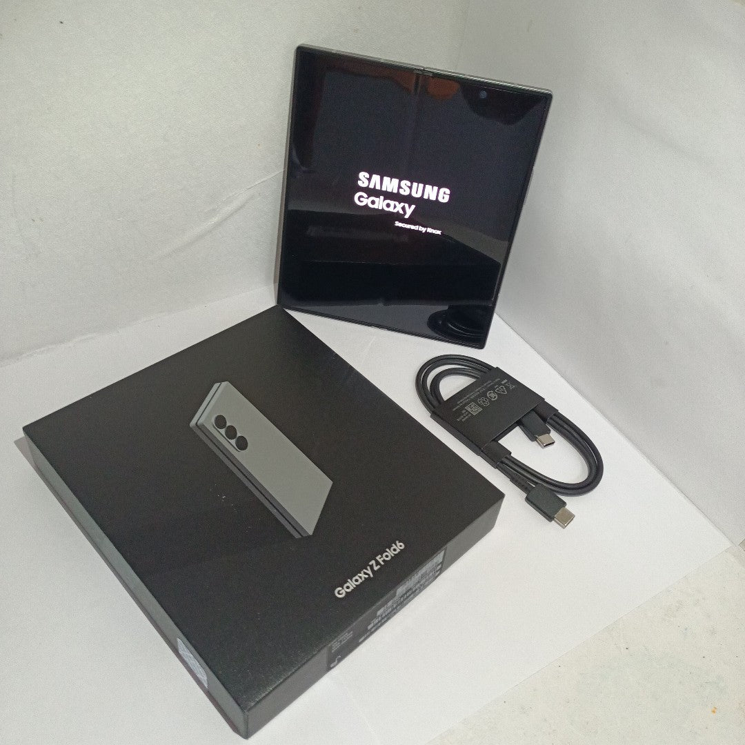 CELULAR SAMSUNG GALAXY Z FOLD6 SM-F956B 512 GB 12 GB RAM (SEMINUEVO)
