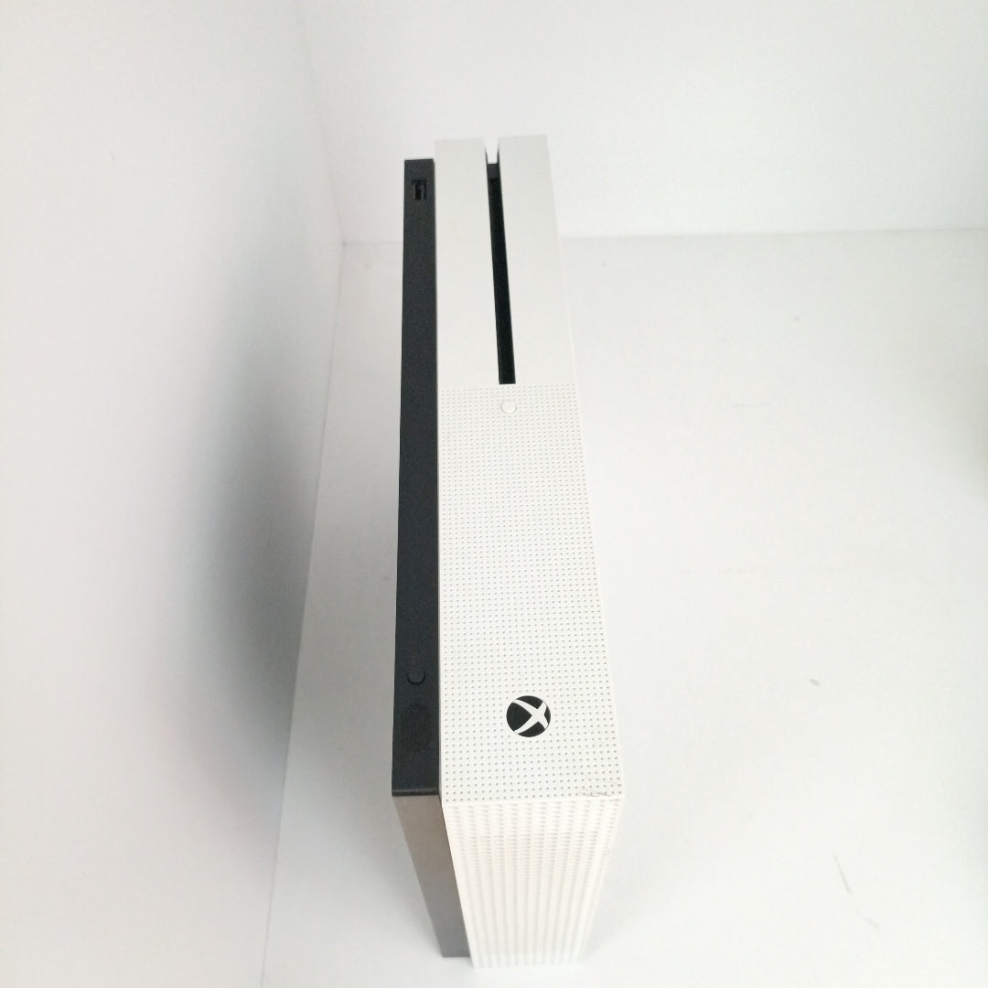CONSOLA DE VIDEOJUEGO MICROSOFT XBOX ONE S 1 TB (SEMINUEVO)