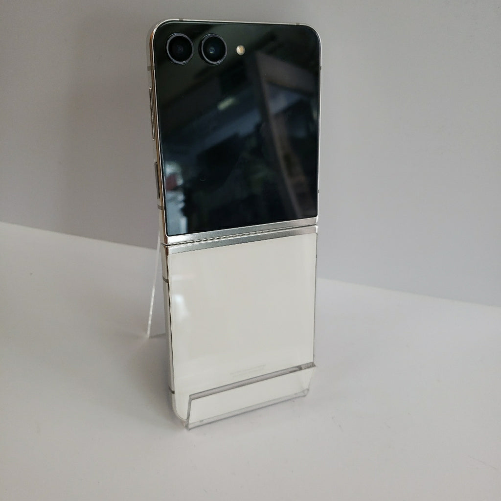 CELULAR SAMSUNG GALAXY Z FLIP 5 SM-F731B (2023) 256 GB 8 GB RAM (SEMINUEVO)