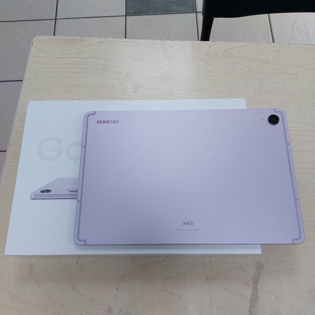 TABLETA SAMSUNG GALAXY TAB S9 FE SM-X510 (2023) 256 GB 8 GB RAM (SEMINUEVO)