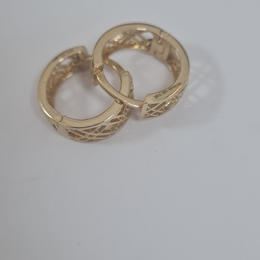 HUGGIES ORO 14K 2.1 (NUEVO)