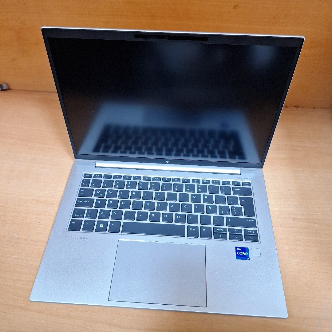 LAPTOP HP ELITEBOOK 840 G9 (2024) 512 GB SSD 32 GB RAM (SEMINUEVO)