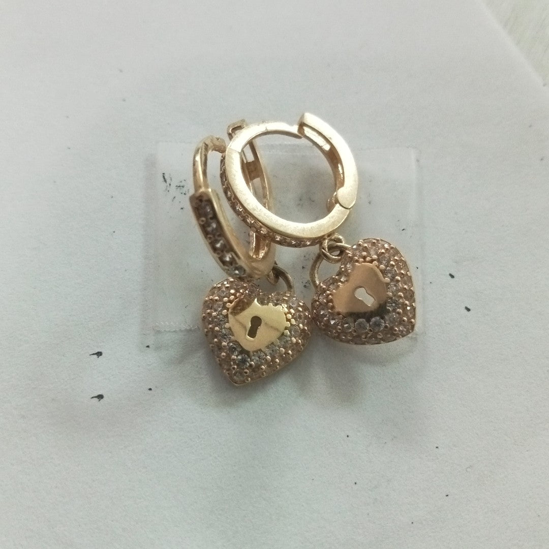 HUGGIES ORO 14K 2.8 (NUEVO)