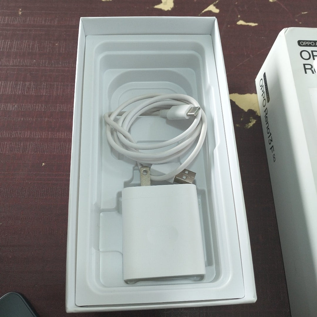 CELULAR OPPO  RENO 13F 5G CPH2699 (2025) 256 GB 12 GB RAM (SEMINUEVO)