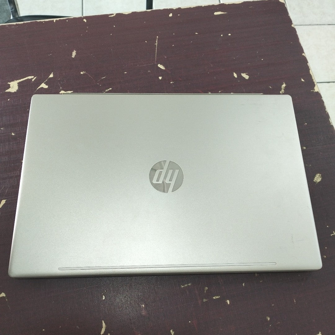 LAPTOP HP PAVILION 15-CW1012LA (2023) 1 TB + 128 GB SSD 12 GB RAM (SEMINUEVO)