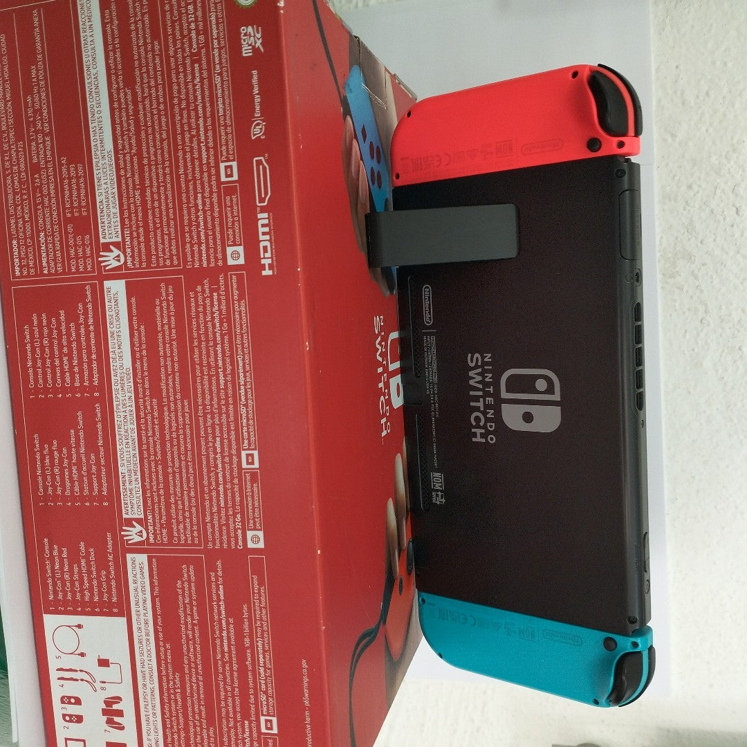 CONSOLA DE VIDEOJUEGO NINTENDO SWITCH OLED 64 GB (SEMINUEVO)