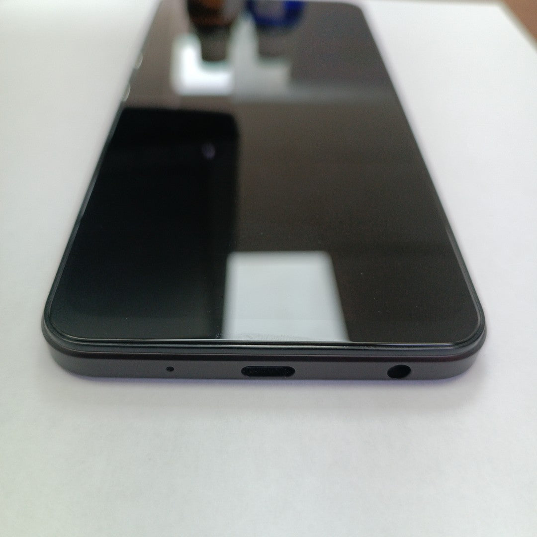 CELULAR VIVO Y18 V2333 256 GB 8 GB RAM (SEMINUEVO)