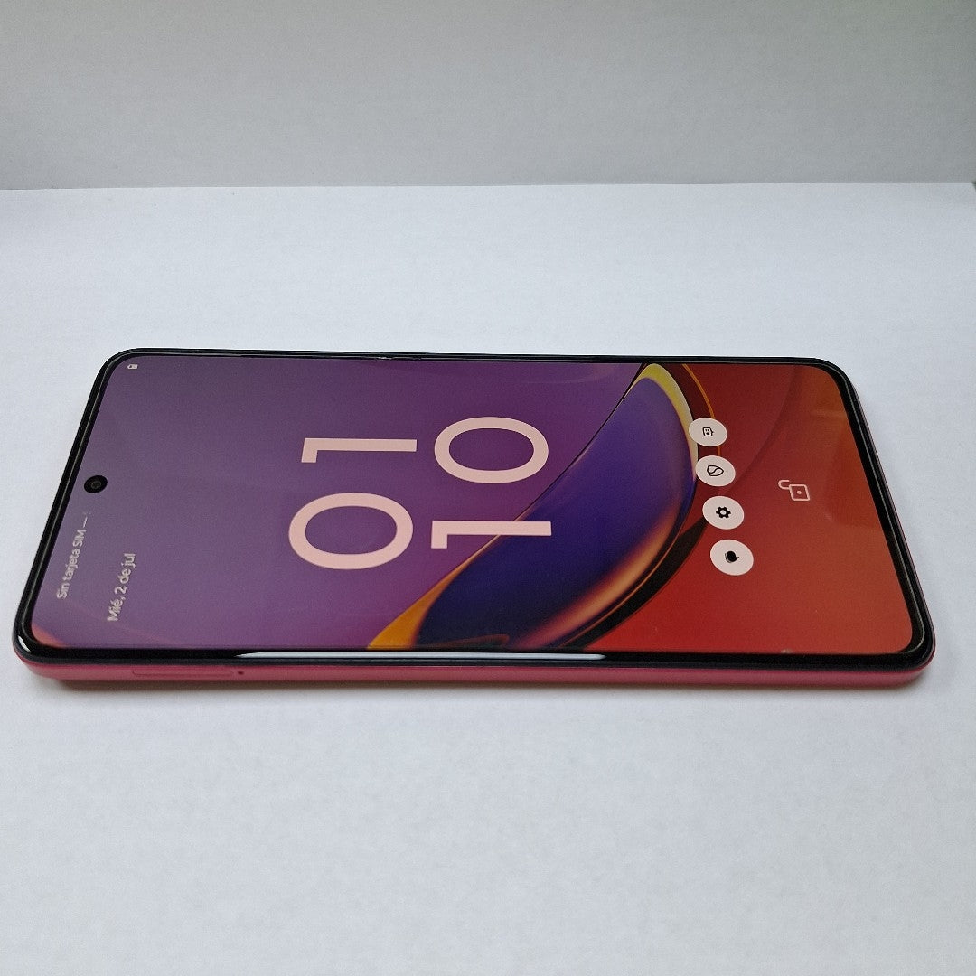 CELULAR MOTOROLA MOTO G84 XT2347-1 (2023) 256 GB 8 GB RAM (SEMINUEVO)