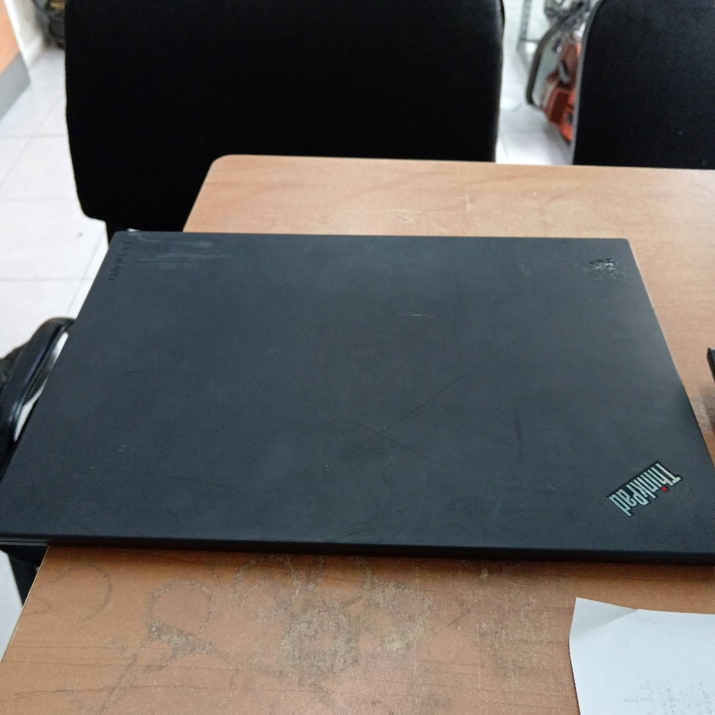 LAPTOP LENOVO THINKPAD 14S GEN 4 (2024) 256 GB SSD 16 GB RAM (SEMINUEVO)