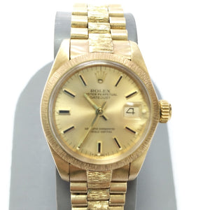 RELOJ CAJA Y PULSO ORO. ORO. 18 K 66.6 GRMS (SEMINUEVO)