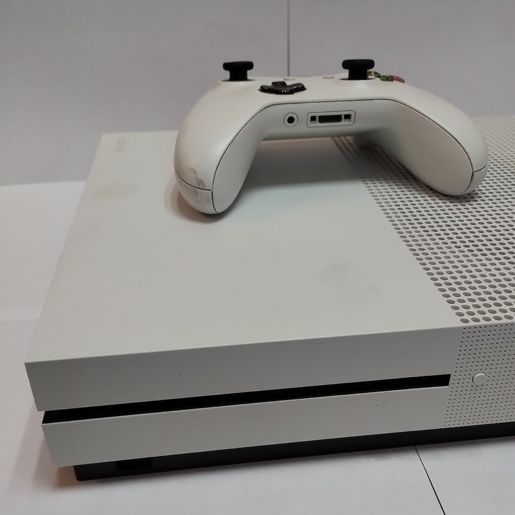 CONSOLA DE VIDEOJUEGO MICROSOFT XBOX ONE S 1 TB (SEMINUEVO)