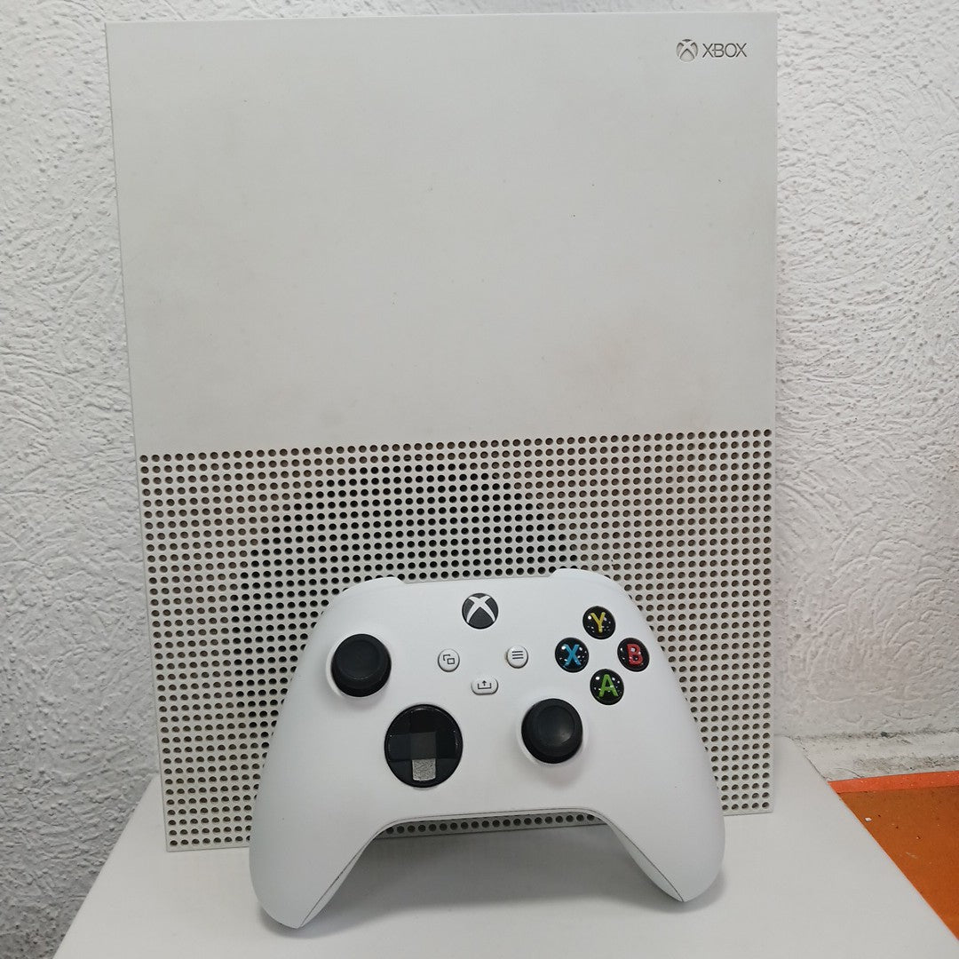 CONSOLA DE VIDEOJUEGO MICROSOFT XBOX ONE S ALL DIGITAL 1 TB (SEMINUEVO)