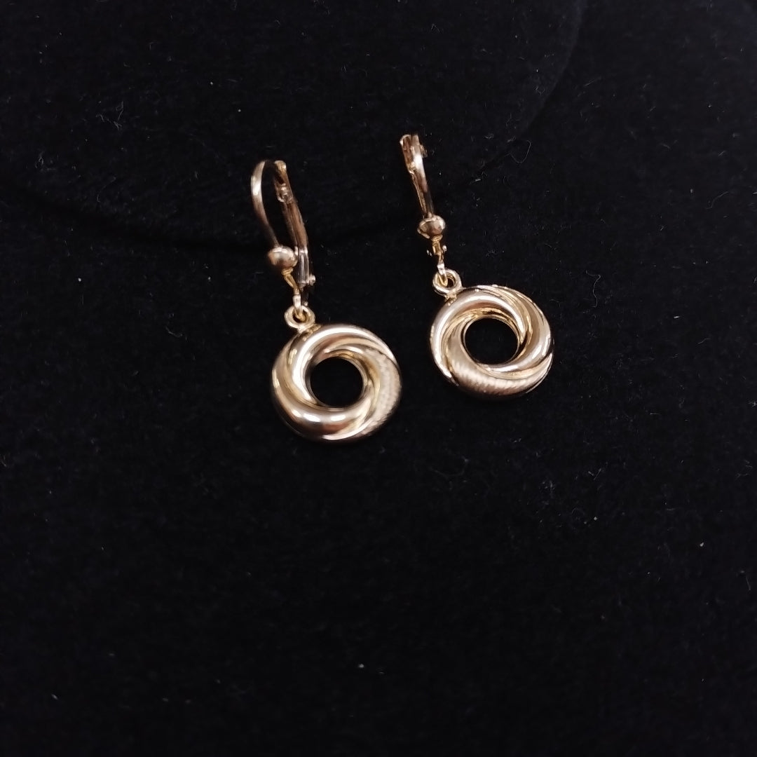 BROQUELES ORO 14K 2.6 (NUEVO)