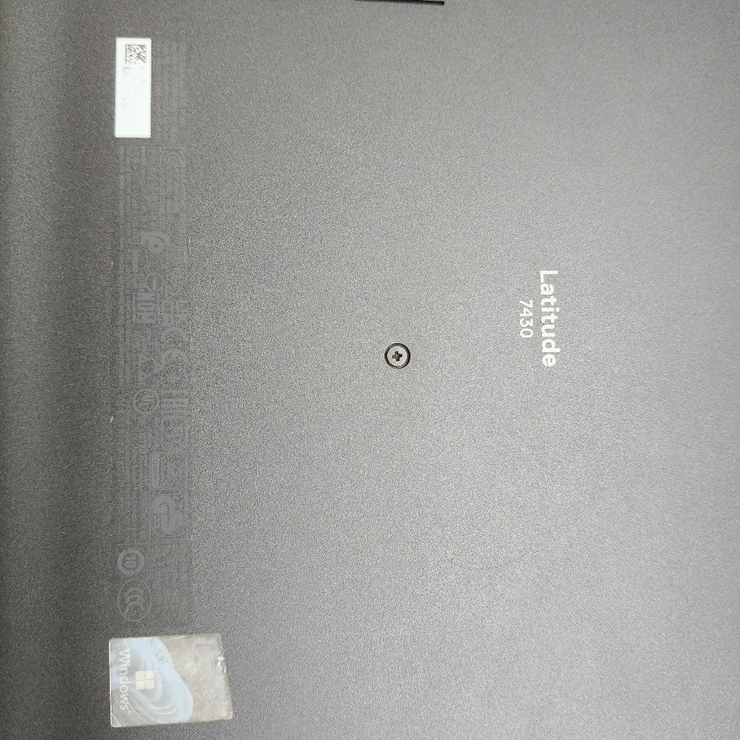 LAPTOP DELL LATITUDE 7430 (2022) 512 GB SSD 16 GB RAM (SEMINUEVO)