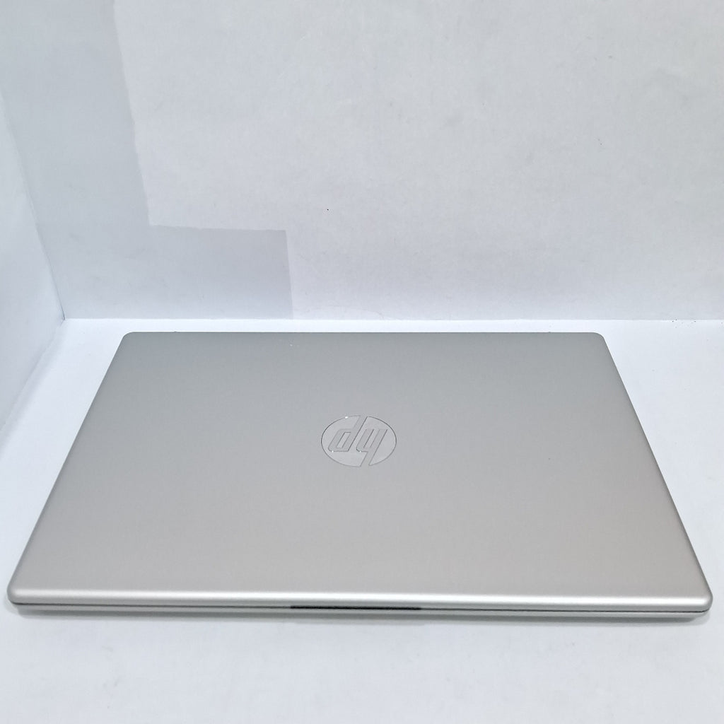 LAPTOP HP 14-EP1000LA (2023) 512 GB SSD 16 GB RAM (SEMINUEVO)
