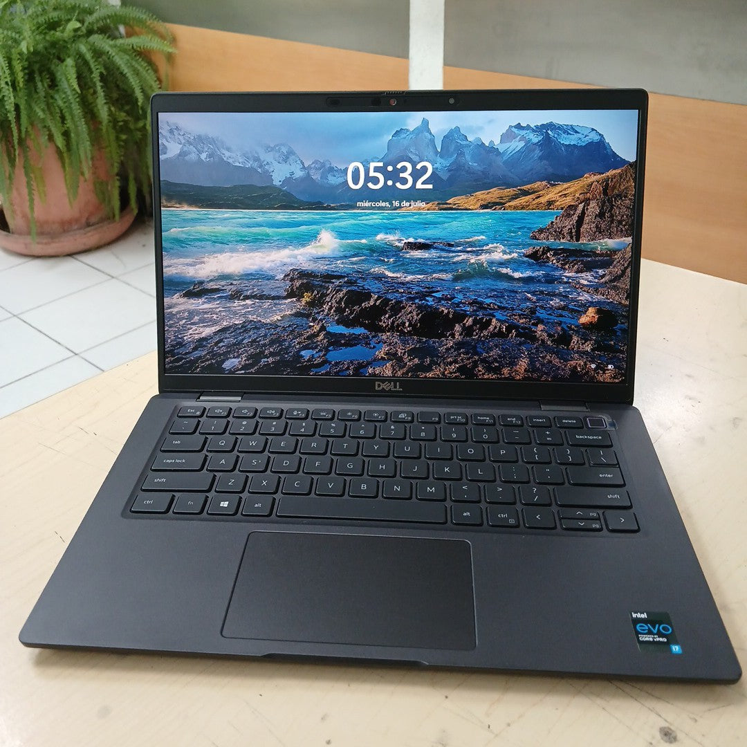 LAPTOP DELL LATITUDE 7420 (2023) 256 GB SSD 16 GB RAM (SEMINUEVO)
