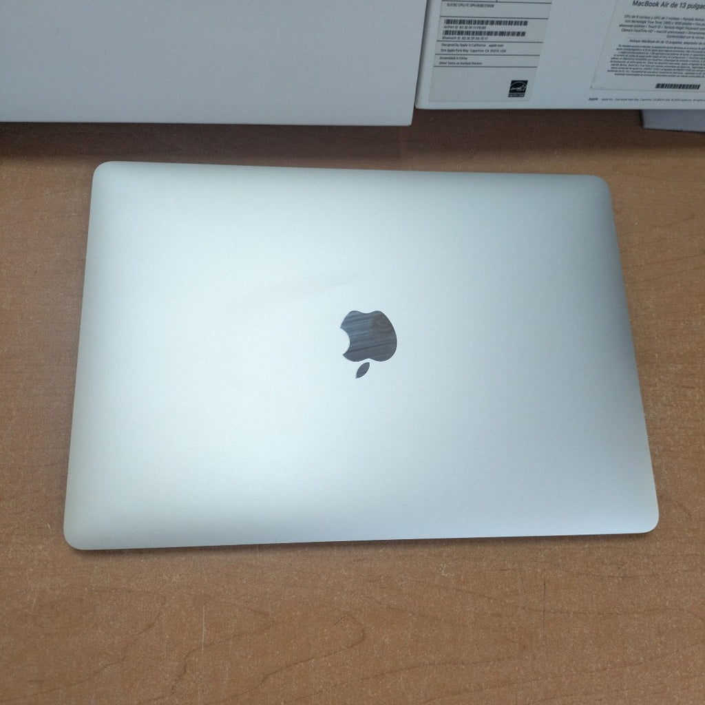 LAPTOP APPLE MACBOOK AIR 13" 2020 3.2 A2337 256 GB SSD 8 GB RAM (SEMINUEVO)