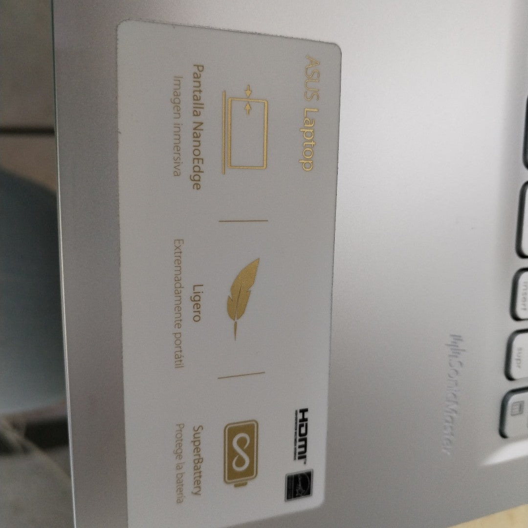 LAPTOP ASUS X515JA-BQ2768W (2022) 256 GB SSD 8 GB RAM (SEMINUEVO)