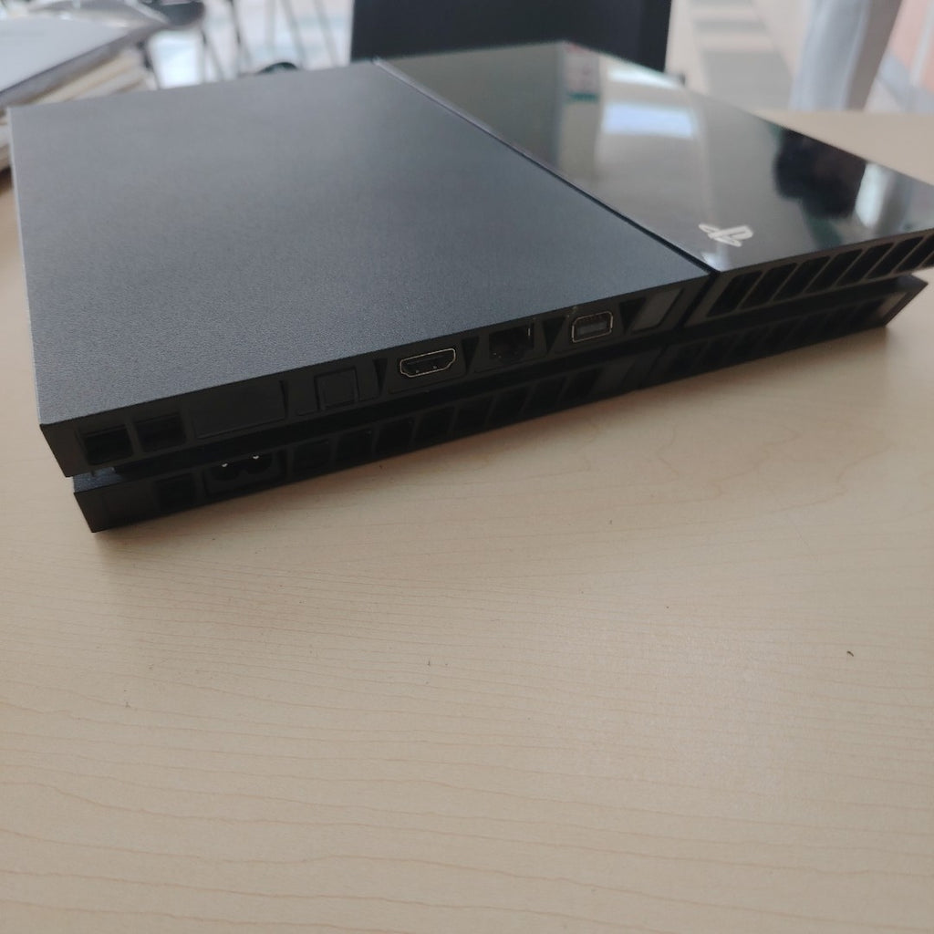 CONSOLA DE VIDEOJUEGO SONY PS4 1 TB (SEMINUEVO)