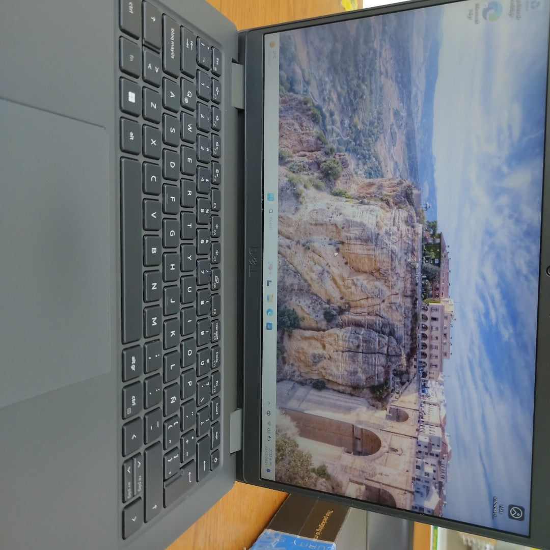 LAPTOP DELL LATITUDE 3440 (2023) 256 GB SSD 16 GB RAM (SEMINUEVO)