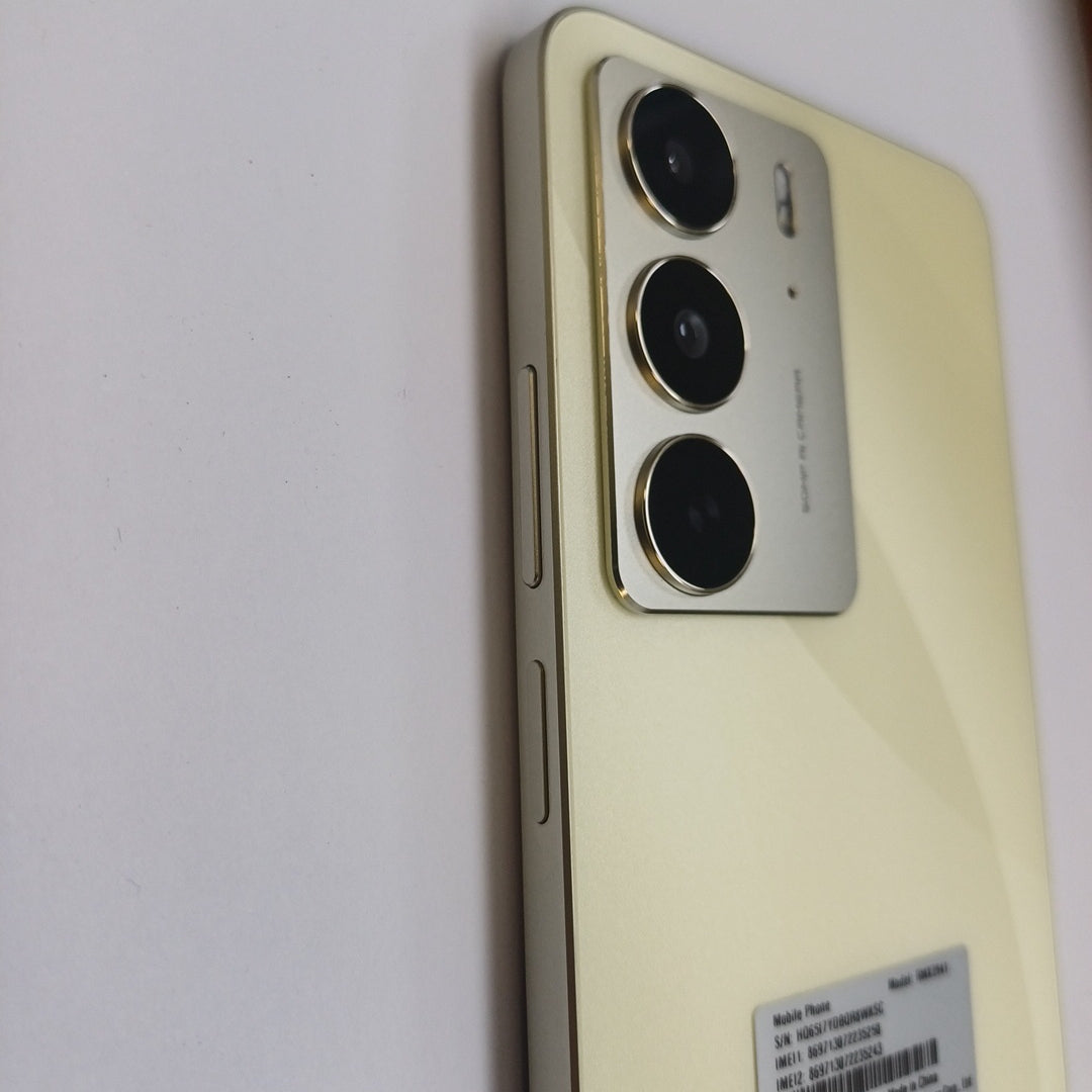 CELULAR REALME C75 RMX3941 (2025) 256 GB 8 GB RAM (SEMINUEVO)