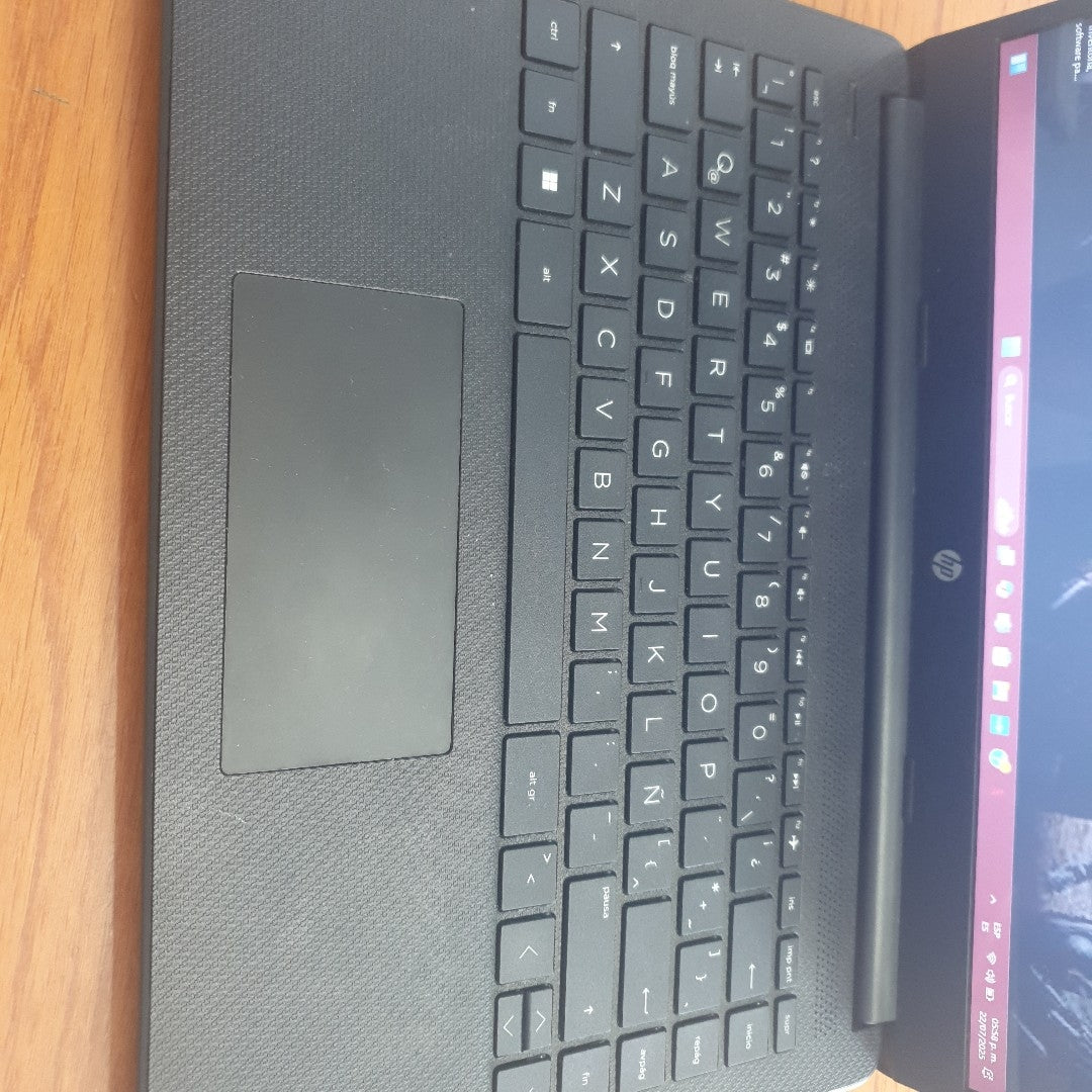 LAPTOP HP 14-DQ0509LA (2023) 128 GB SSD 4 GB RAM (SEMINUEVO)