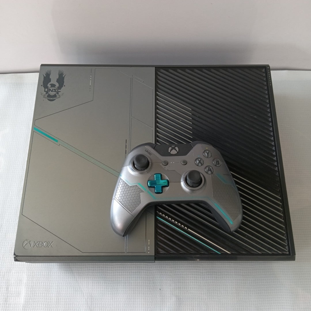 CONSOLA DE VIDEOJUEGO MICROSOFT XBOX ONE 1 TB (SEMINUEVO)