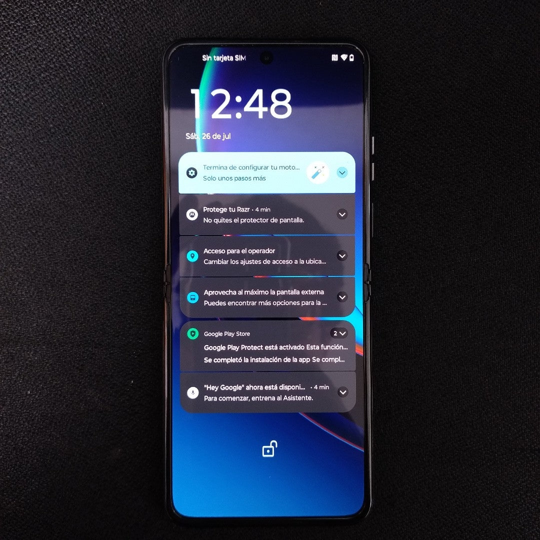 CELULAR MOTOROLA RAZR+ XT2321-5 (2023) 256 GB 8 GB RAM (SEMINUEVO)