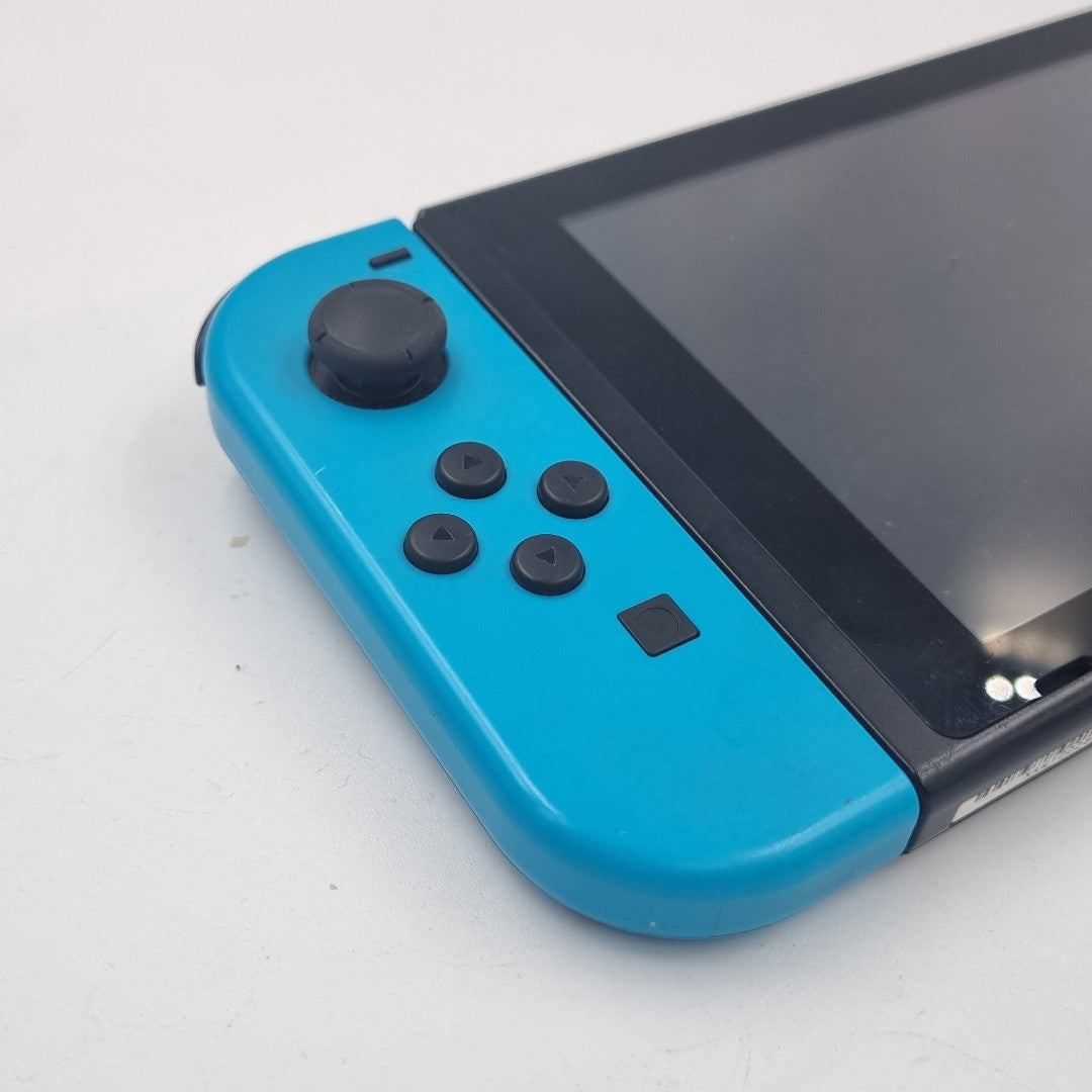 CONSOLA DE VIDEOJUEGO NINTENDO SWITCH 32 GB (SEMINUEVO)